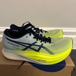 ASICS Metaspeed sky+ running sneakers